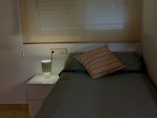 Apartamento de 2 habitaciones en Gandia en alquiler con piscina - 3.100 € (Ref: 9294301)