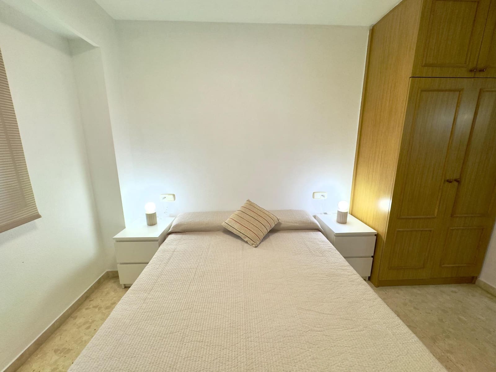 Apartamento de 2 habitaciones en Gandia en alquiler con piscina - 3.100 € (Ref: 9294301)
