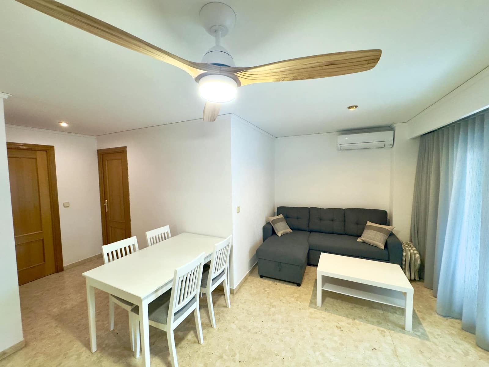 Apartamento de 2 habitaciones en Gandia en alquiler con piscina - 3.100 € (Ref: 9294301)
