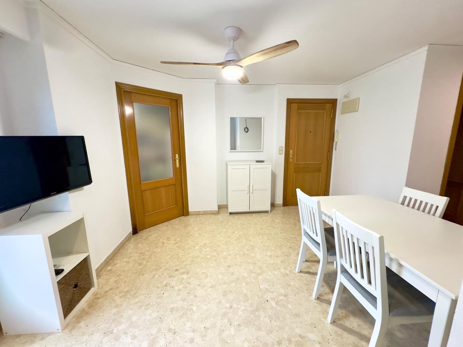 Apartamento de 2 habitaciones en Gandia en alquiler con piscina - 3.100 € (Ref: 9294301)