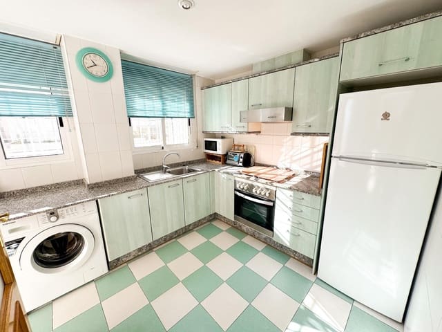 Apartamento de 2 habitaciones en Gandia en alquiler con piscina - 3.100 € (Ref: 9294301)