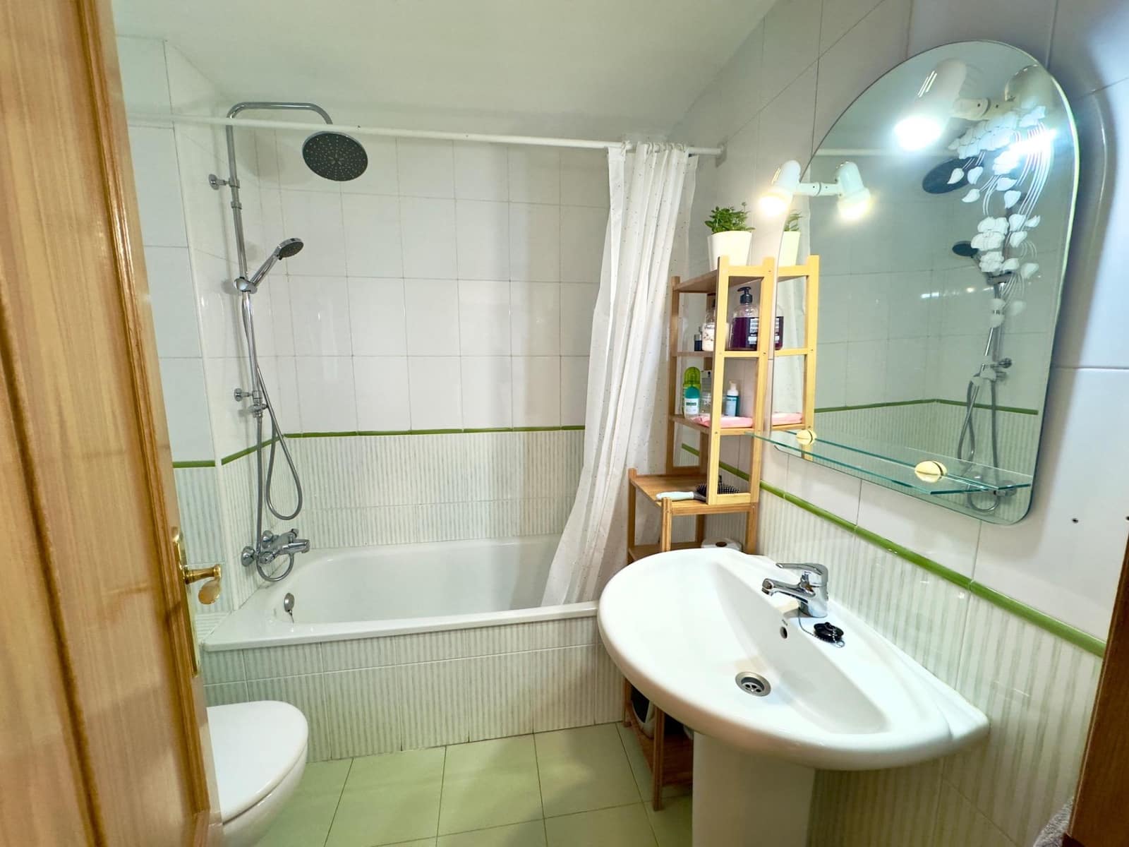Apartamento de 2 habitaciones en Gandia en alquiler con piscina - 3.100 € (Ref: 9294301)