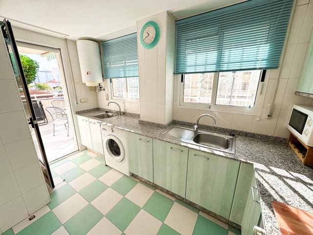 Apartamento de 2 habitaciones en Gandia en alquiler con piscina - 3.100 € (Ref: 9294301)