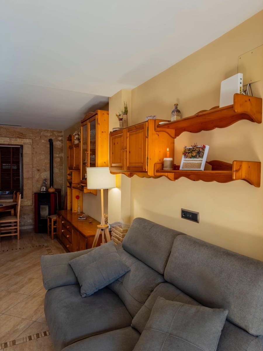 3 makuuhuone Omakotitalo myytävänä paikassa Bocairent - 199 000 € (Ref: 9403303)