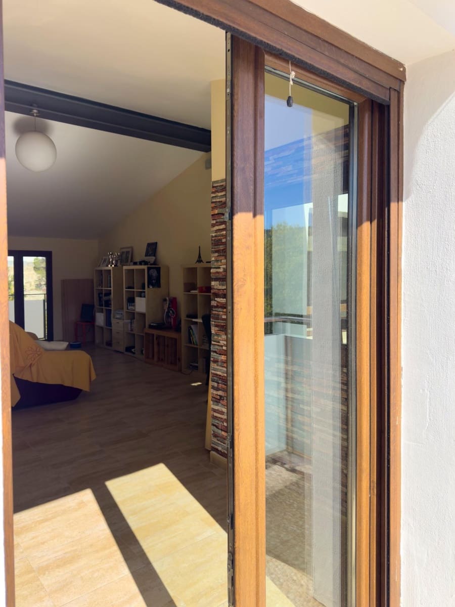 3 makuuhuone Omakotitalo myytävänä paikassa Bocairent - 199 000 € (Ref: 9403303)