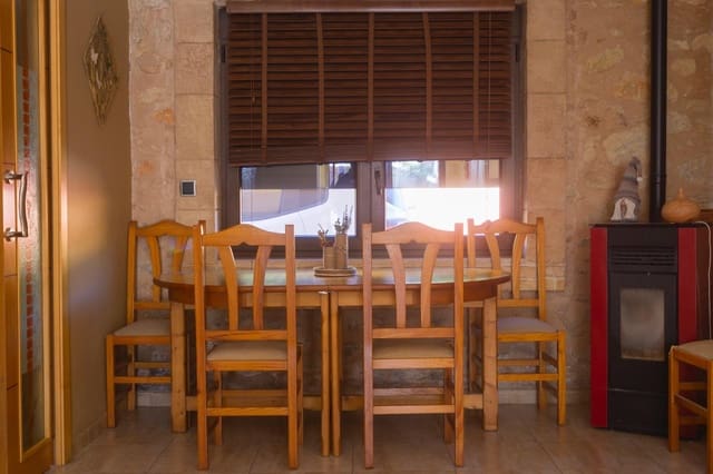 3 makuuhuone Omakotitalo myytävänä paikassa Bocairent - 199 000 € (Ref: 9403303)