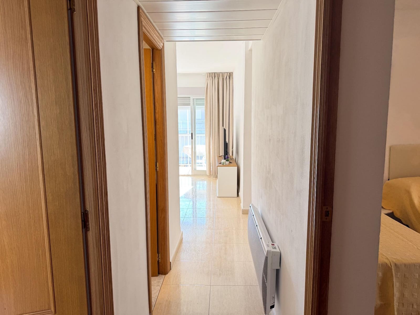 2 bedroom Apartment for rent in Gandia - € 2,600 (Ref: 9491248)