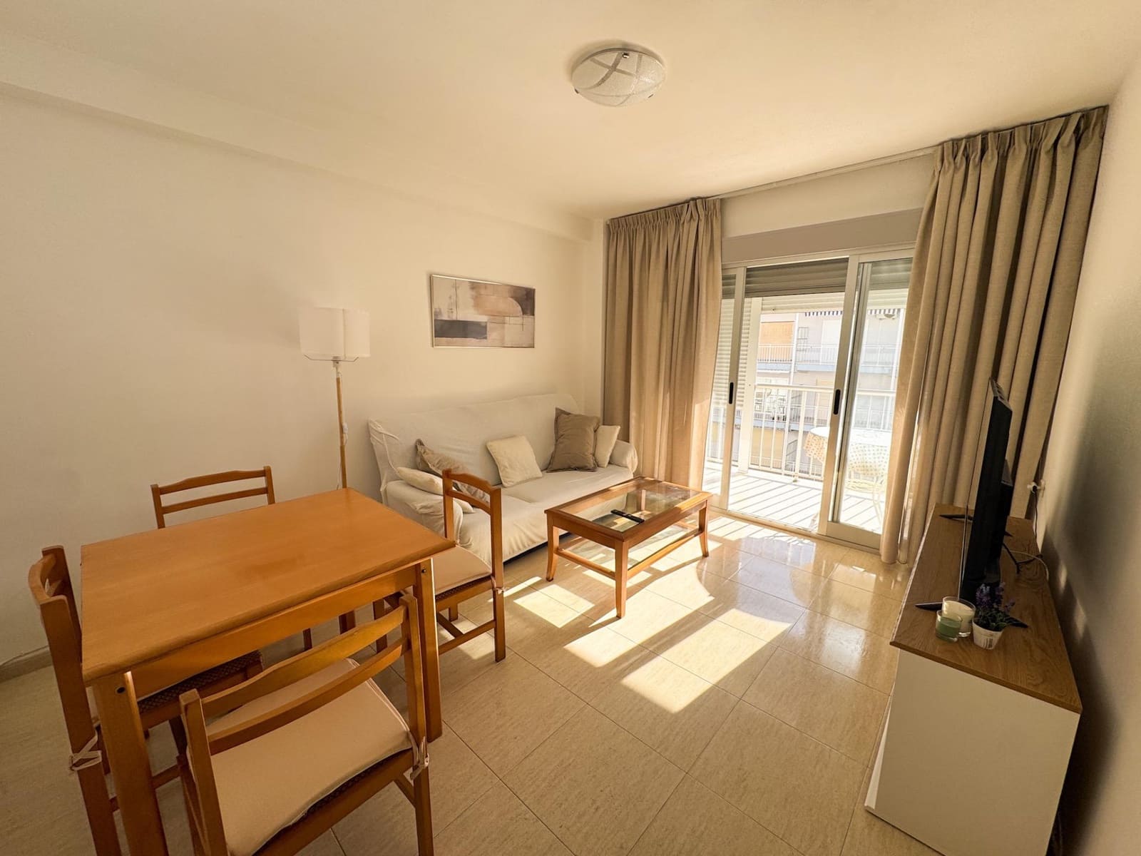 2 bedroom Apartment for rent in Gandia - € 2,600 (Ref: 9491248)