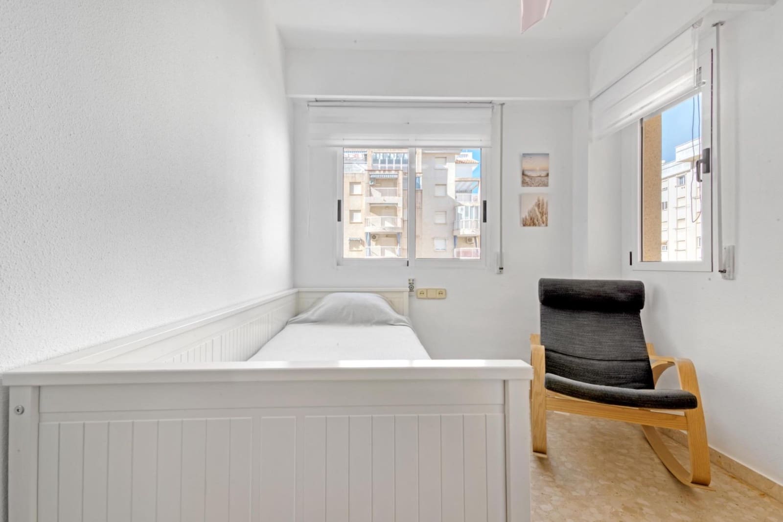 Appartement de 4 chambres à louer à Gandia avec piscine - 3 300 € (Ref: 9530869)