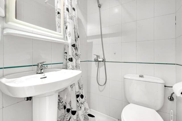 Appartement de 4 chambres à louer à Gandia avec piscine - 3 300 € (Ref: 9530869)