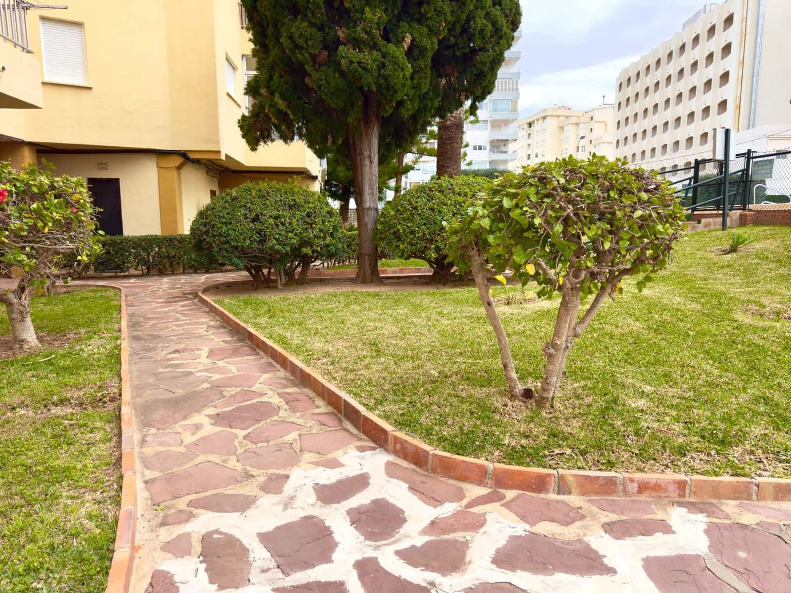 4 sypialnia Apartament na sprzedaż w Gandia z basenem - 260 000 € (Ref: 9591175)