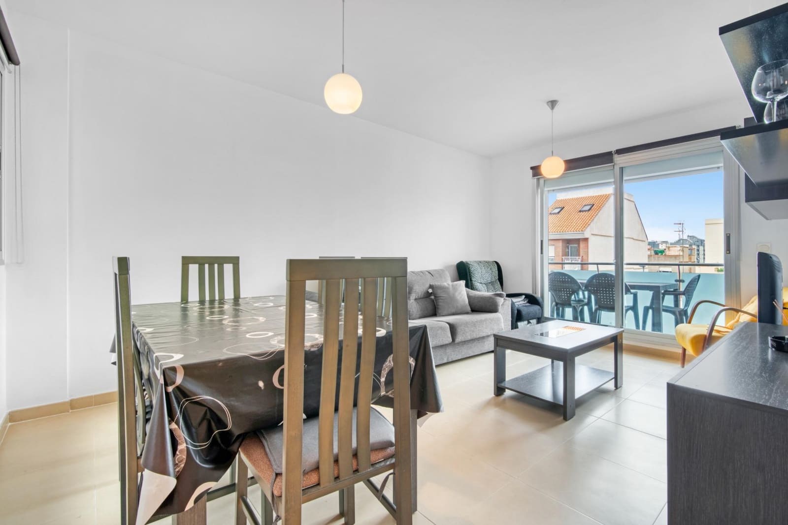 3 camera da letto Appartamento da affittare in Gandia con piscina - 650 € (Rif: 9818122)
