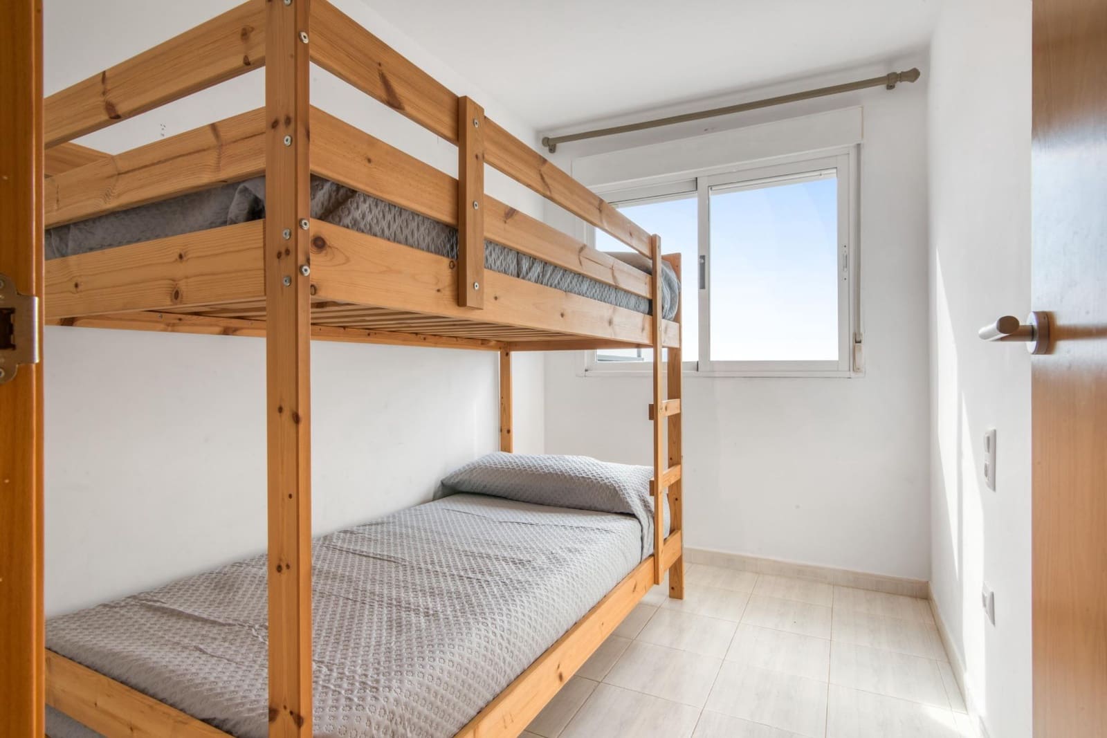 2 camera da letto Appartamento da affittare in Gandia con piscina - 525 € (Rif: 9818123)