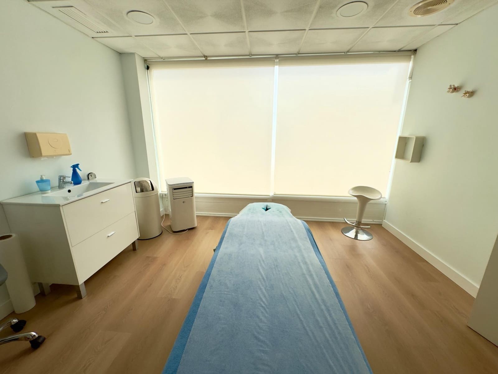 4 bedroom Commercial for rent in Gandia - € 1,000 (Ref: 9829029)