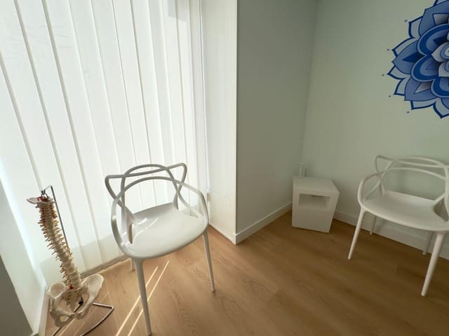 4 Zimmer Gewerbe zu vermieten in Gandia - 1.000 € (Ref: 9829029)