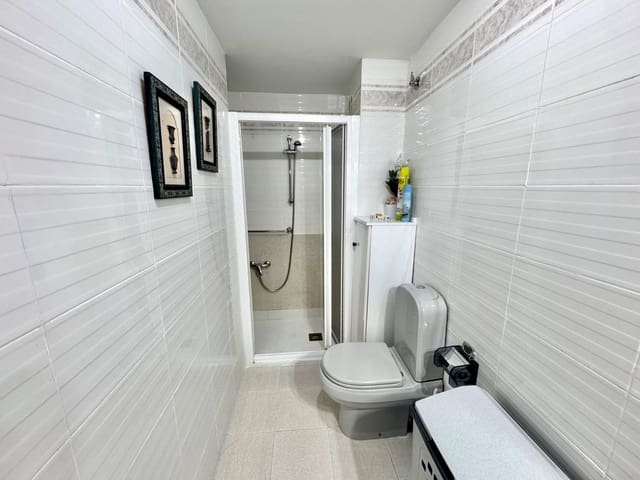 Apartamento de 2 habitaciones en Gandia en alquiler con piscina - 600 € (Ref: 9966602)