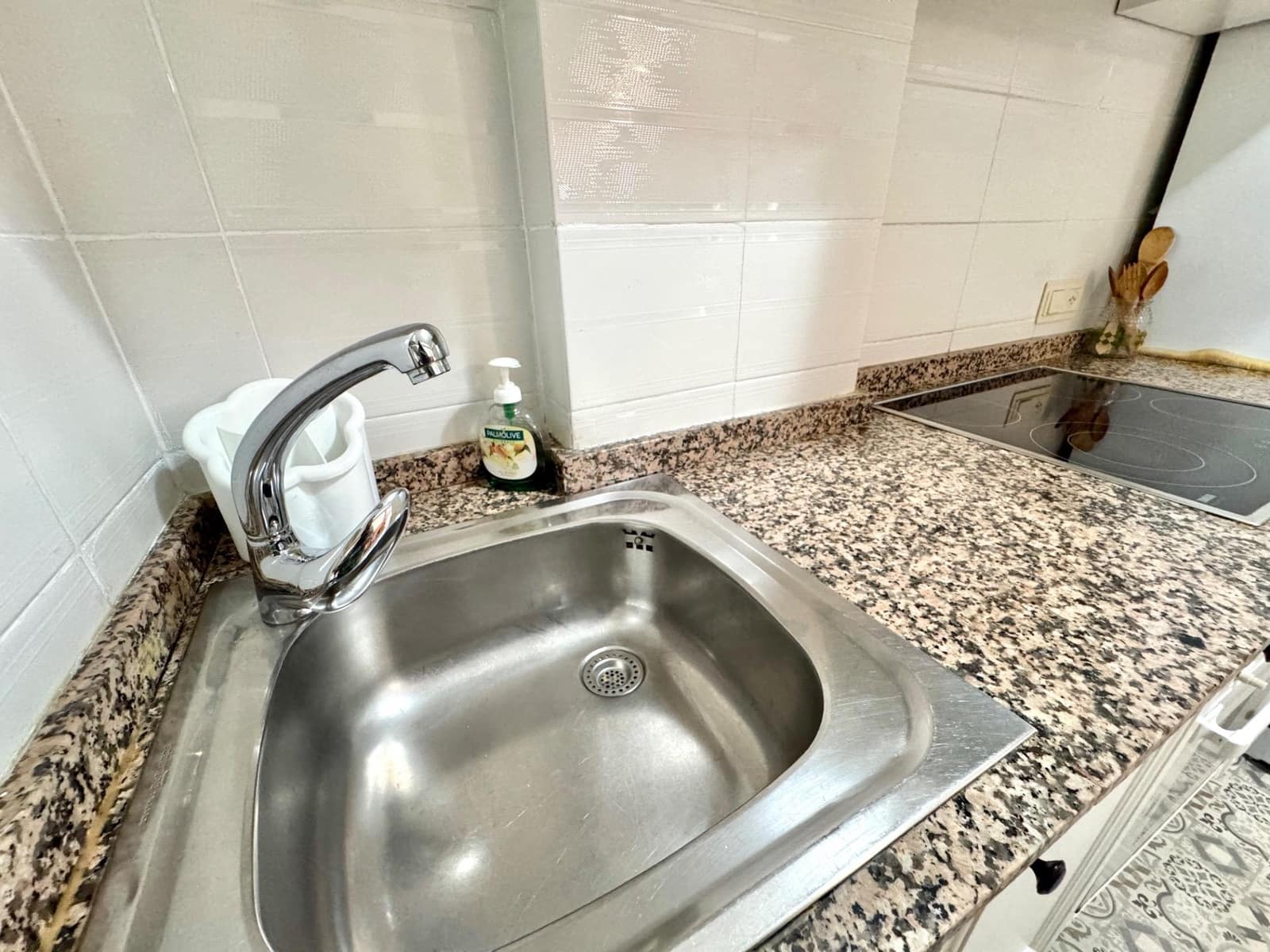 Apartamento de 2 habitaciones en Gandia en alquiler con piscina - 600 € (Ref: 9966602)
