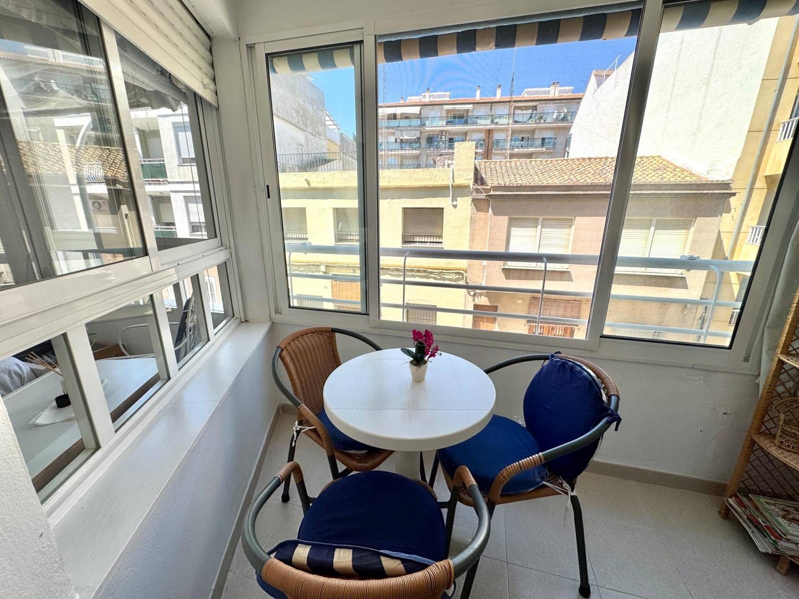 Apartamento de 2 habitaciones en Gandia en alquiler con piscina - 600 € (Ref: 9966602)