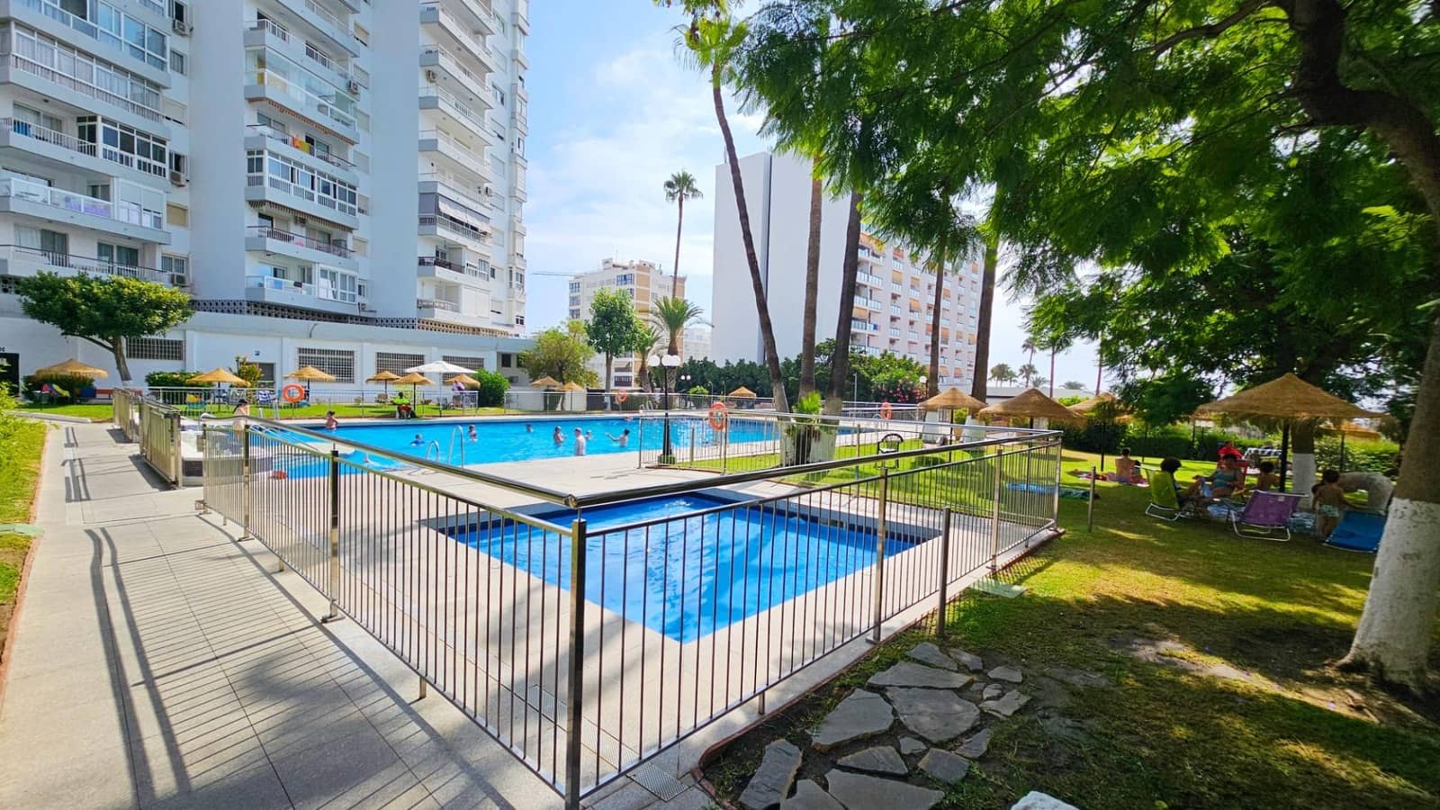 2 quarto Apartamento para venda em Benalmadena Costa com piscina - 350 000 € (Ref: 10030553)