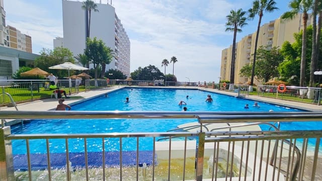 2 quarto Apartamento para venda em Benalmadena Costa, Benalmádena com piscina - 350 000 € (Ref: 10030553)
