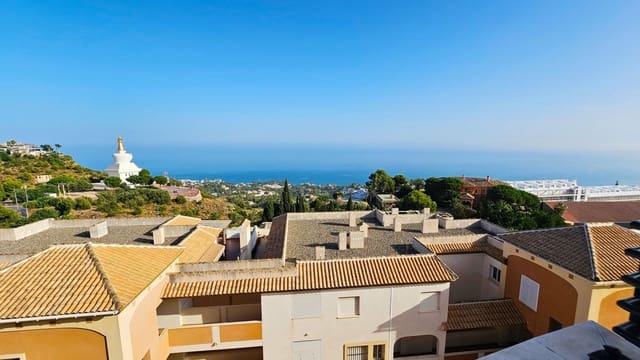 2 quarto Penthouse para arrendar em Benalmádena com piscina garagem - 1 450 € (Ref: 10055273)