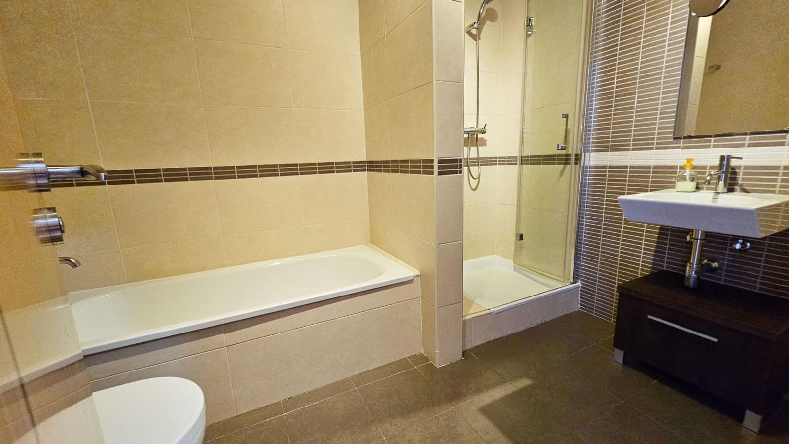 Ático de 2 habitaciones en Benalmádena en alquiler con piscina garaje - 1.450 € (Ref: 10055273)