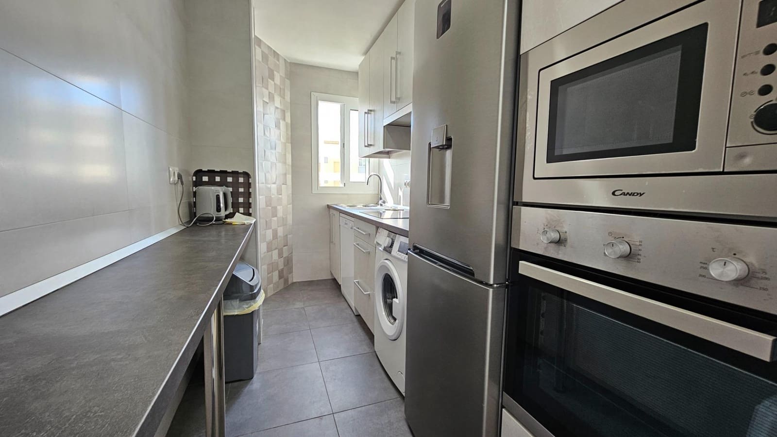 3 soveværelse Lejlighed til salg i Benalmadena Costa med swimmingpool - € 420.000 (Ref: 8226382)