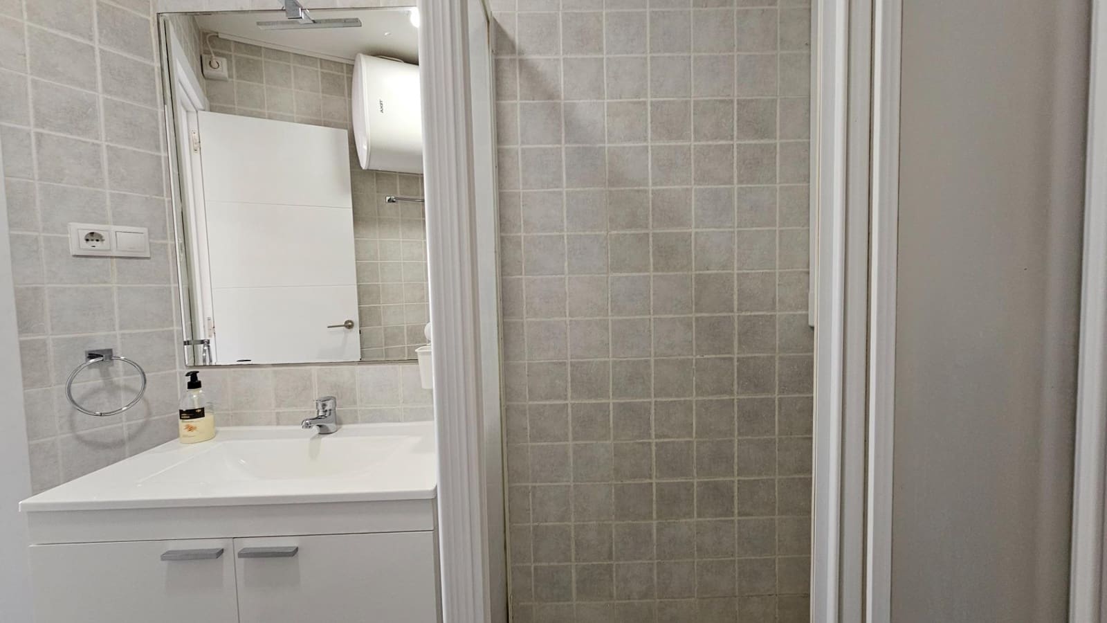 3 soveværelse Lejlighed til salg i Benalmadena Costa med swimmingpool - € 420.000 (Ref: 8226382)