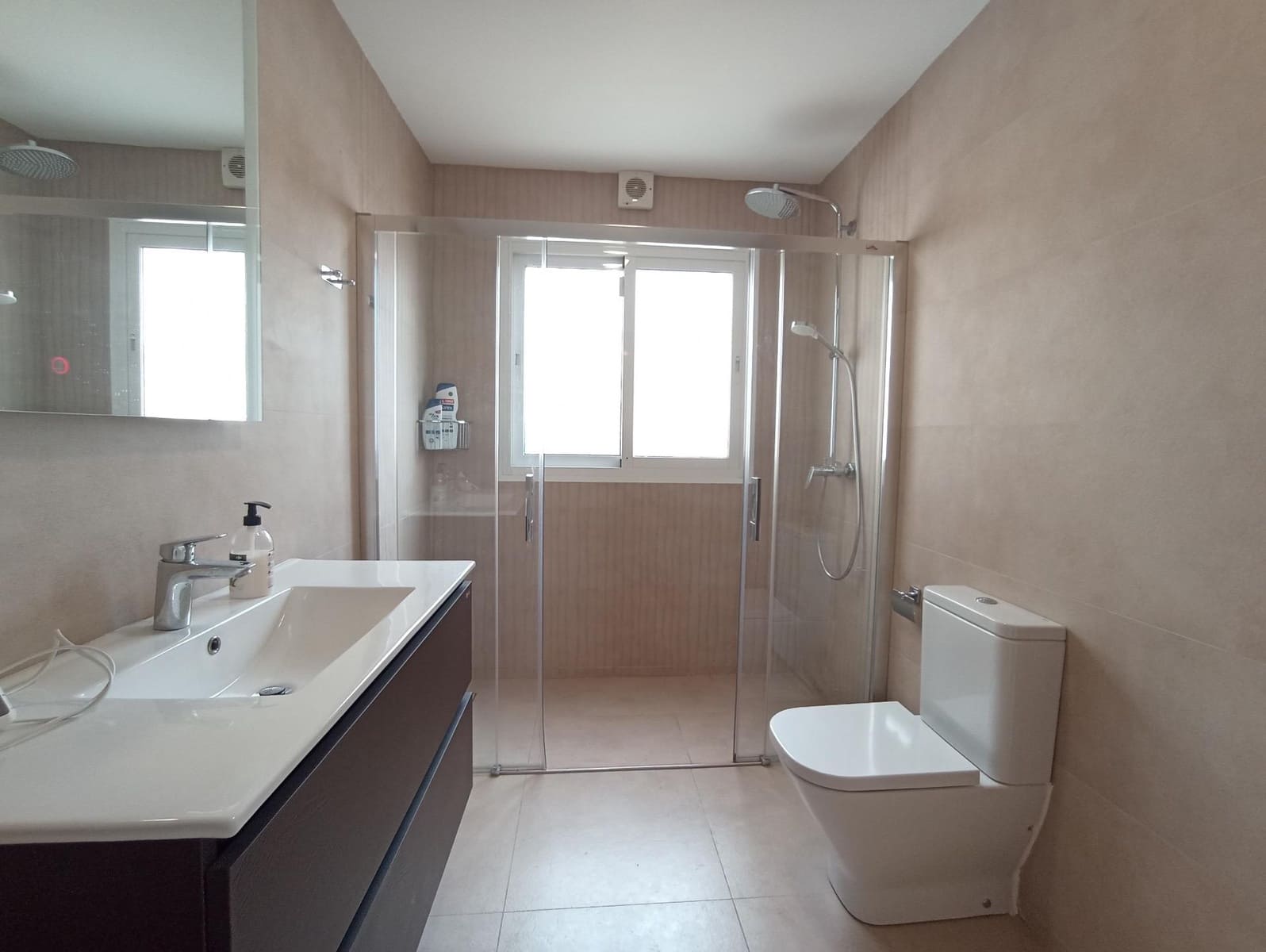 4 sypialnia Willa na sprzedaż w Benalmadena z basenem garażem - 1 170 000 € (Ref: 8373778)