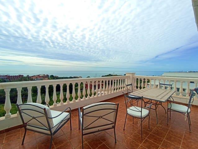 4 sypialnia Willa na sprzedaż w Benalmádena z basenem garażem - 1 170 000 € (Ref: 8373778)