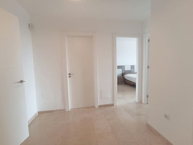 4 sypialnia Willa na sprzedaż w Benalmádena z basenem garażem - 1 170 000 € (Ref: 8373778)