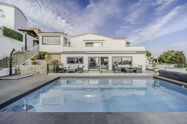 Chalet de 6 habitaciones en Benalmádena en venta con piscina garaje - 1.450.000 € (Ref: 8972127)