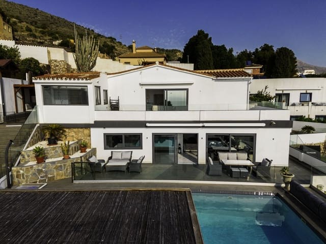 Chalet de 6 habitaciones en Benalmádena en venta con piscina garaje - 1.450.000 € (Ref: 8972127)