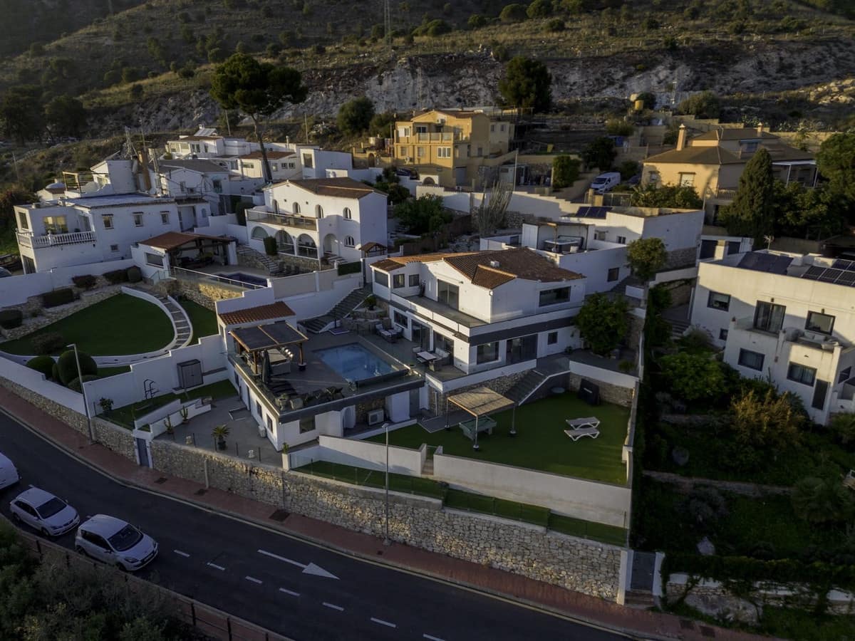 6 Zimmer Villa zu verkaufen in Benalmadena mit Pool Garage - 1.450.000 € (Ref: 8972127)