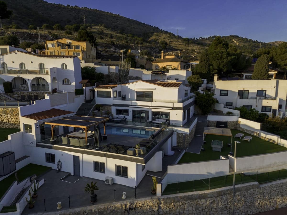 6 Zimmer Villa zu verkaufen in Benalmadena mit Pool Garage - 1.450.000 € (Ref: 8972127)