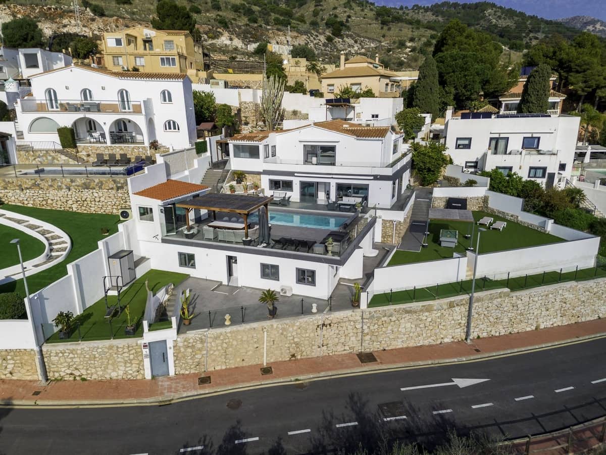 6 Zimmer Villa zu verkaufen in Benalmadena mit Pool Garage - 1.450.000 € (Ref: 8972127)