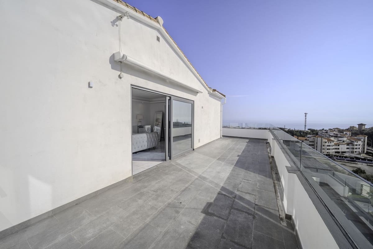 6 Zimmer Villa zu verkaufen in Benalmadena mit Pool Garage - 1.450.000 € (Ref: 8972127)