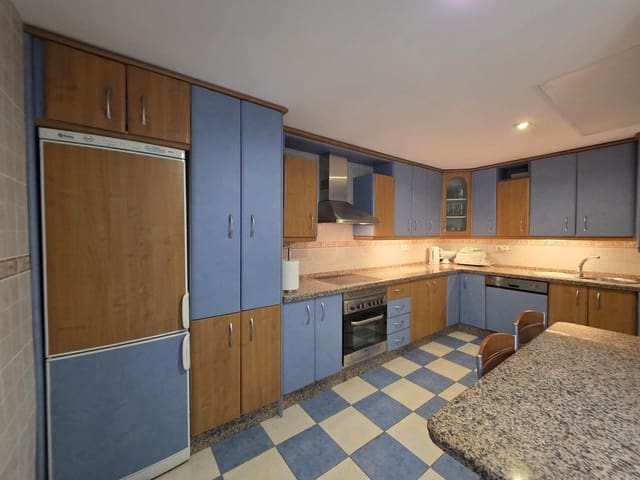 2 soveværelse Lejlighed til salg i Zona Centro Comercial Torrequebrada, Benalmádena med swimmingpool - € 565.000 (Ref: 9220201)