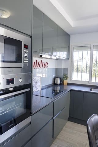 2 soverom Leilighet til salgs i Benalmadena Costa, Benalmádena - € 295 000 (Ref: 9344699)