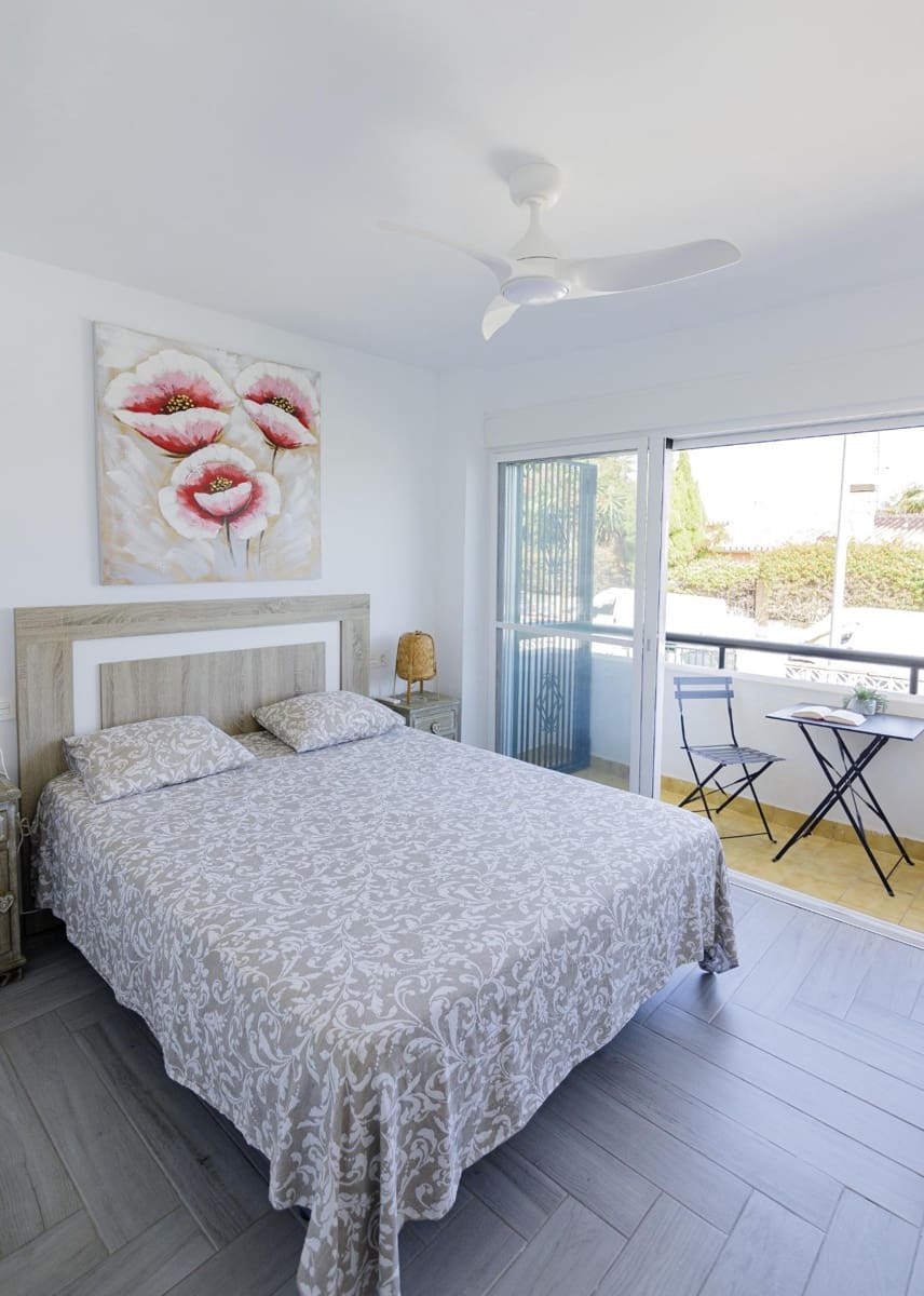 2 makuuhuone Asunto myytävänä paikassa Benalmadena Costa - 295 000 € (Ref: 9344699)