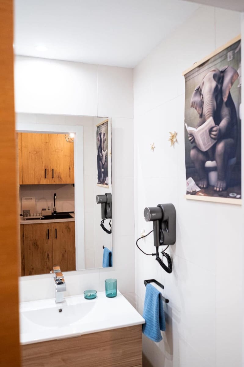 Yksiö myytävänä paikassa Torremolinos mukana 
autotalli - 293 000 € (Ref: 9353551)