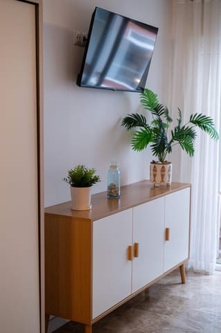 Yksiö myytävänä paikassa Torremolinos mukana 
autotalli - 293 000 € (Ref: 9353551)