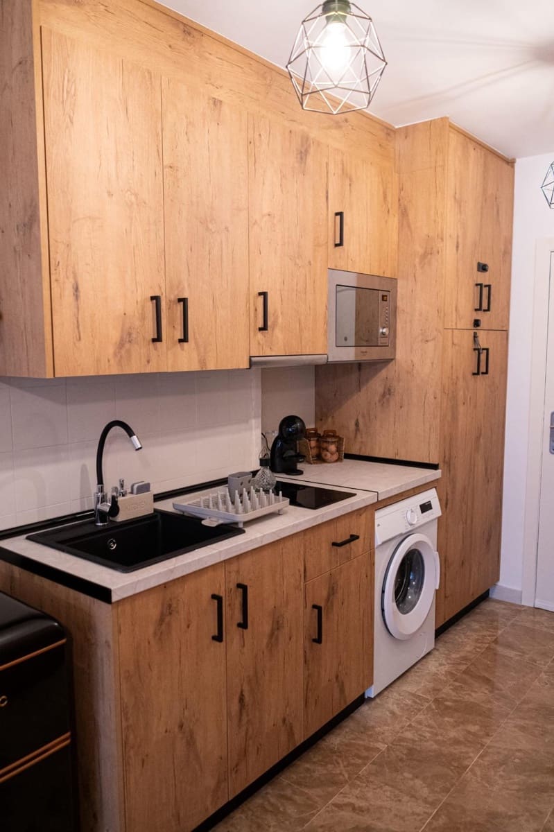 Yksiö myytävänä paikassa Torremolinos mukana 
autotalli - 293 000 € (Ref: 9353551)