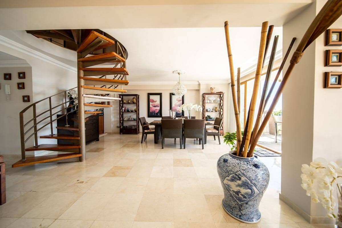 3 chambre Penthouse à vendre à Carvajal avec piscine - 689 000 € (Ref: 9359500)