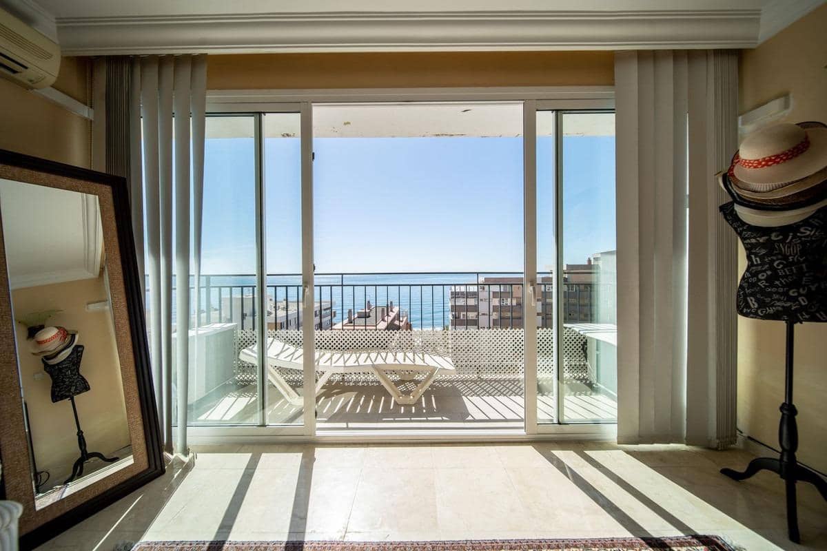 3 chambre Penthouse à vendre à Carvajal avec piscine - 689 000 € (Ref: 9359500)