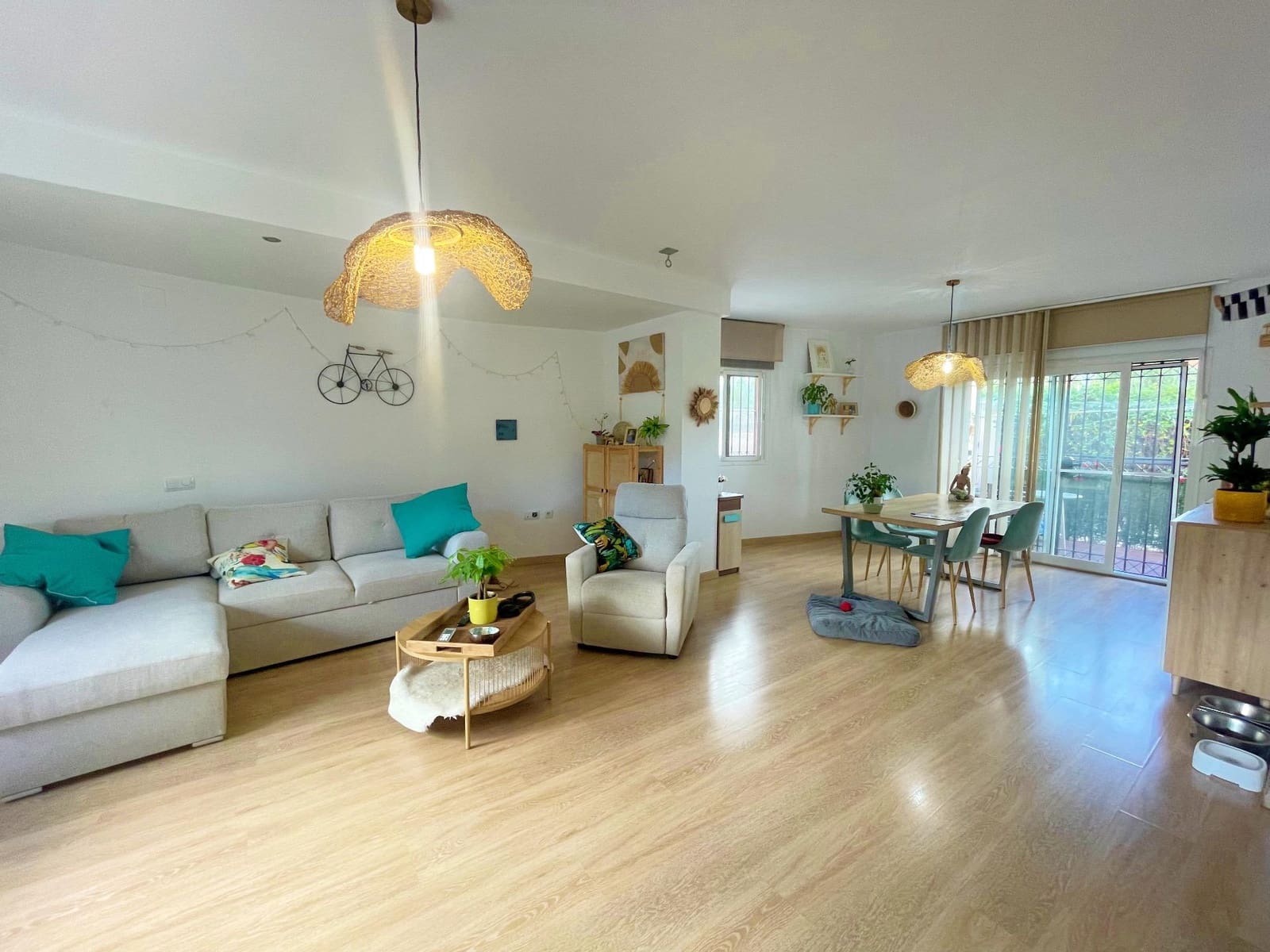 3 sovrum Radhus till salu i Alhaurin de la Torre med pool garage - 450 000 € (Ref: 9359502)