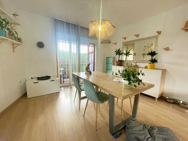 3 sovrum Radhus till salu i Alhaurín de la Torre med pool garage - 450 000 € (Ref: 9359502)