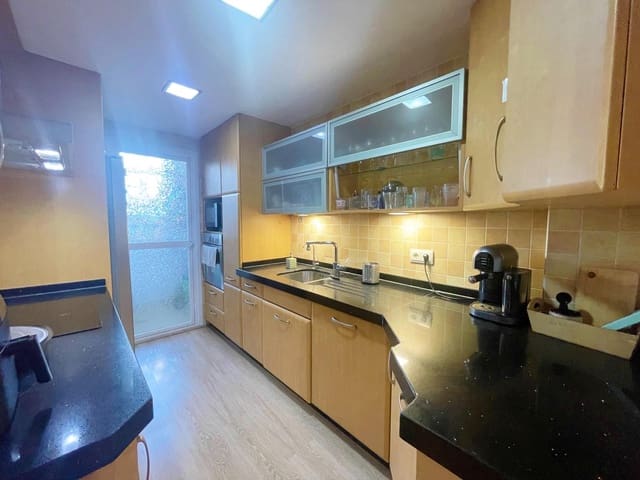 3 sovrum Radhus till salu i Alhaurín de la Torre med pool garage - 450 000 € (Ref: 9359502)