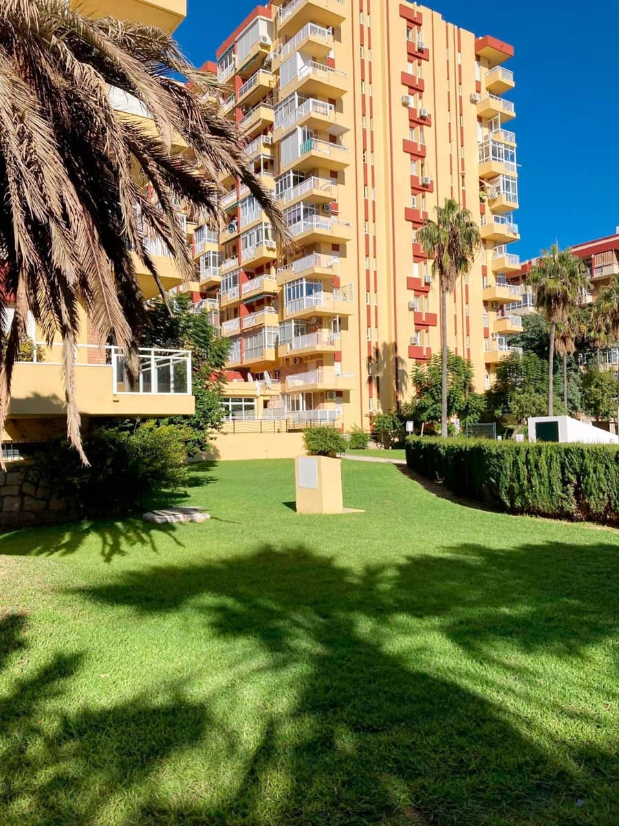 Studio te koop in Benalmadena met zwembad - € 168.000 (Ref: 9431028)