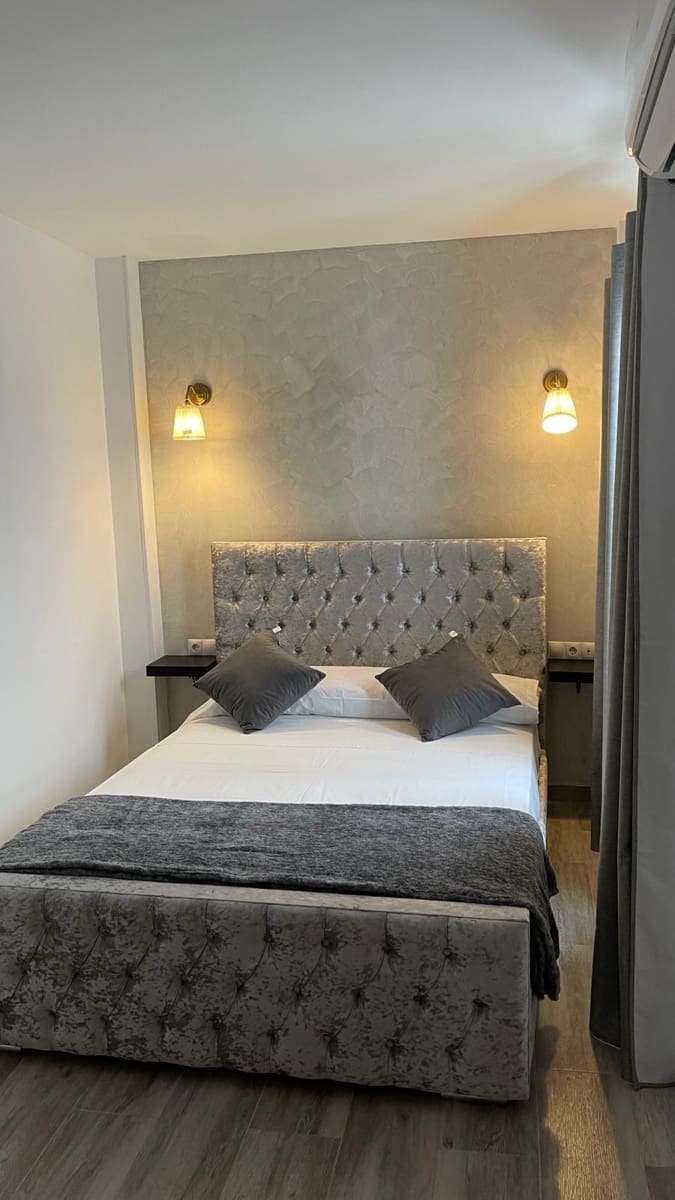 15 makuuhuone Majatalo/aamiaismajoitus myytävänä paikassa Fuengirola - 1 500 000 € (Ref: 9449005)